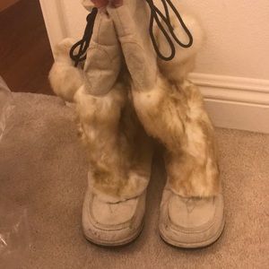 Fur boots